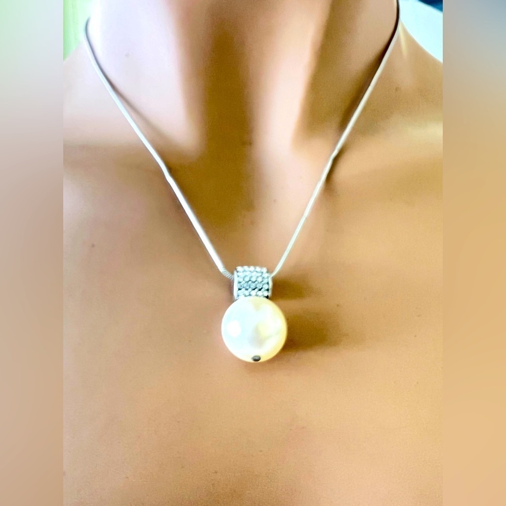 Meridian Petite Pearl Necklace.  Rhinestones and a pearl.  Silver plated.